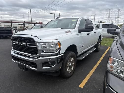 2024 RAM 2500 Big Horn Crew Cab 4x4 6'4' Box