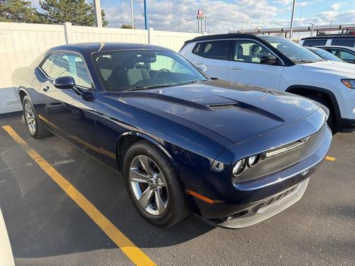 2016 Dodge Challenger SXT