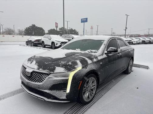 2023 Cadillac CT4 Premium Luxury