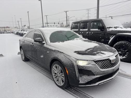 2023 Cadillac CT4 Premium Luxury