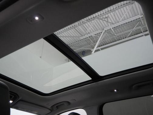 Rocky Mountain Pearlcoat 2023 Jeep Grand Cherokee L Limited