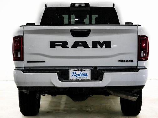 2025 RAM 2500 Big Horn Crew Cab 4x4 6'4' Box
