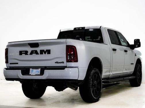 2025 RAM 2500 Big Horn Crew Cab 4x4 6'4' Box