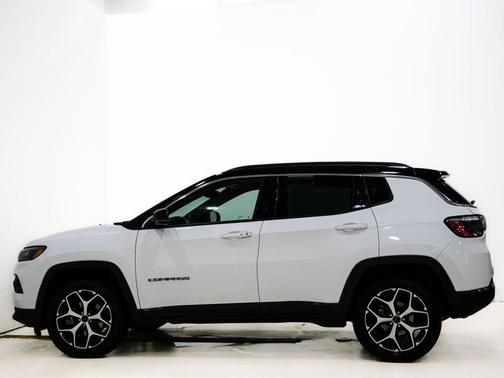 Bright White Clearcoat 2025 Jeep Compass Limited