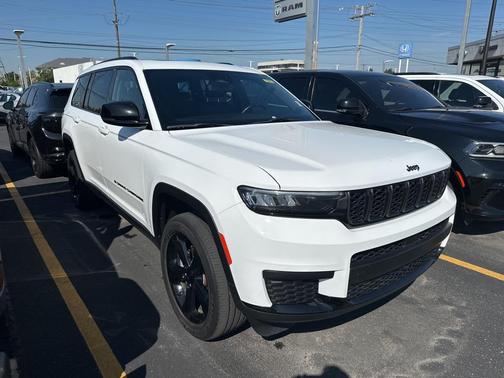 2022 Jeep Grand Cherokee L Altitude