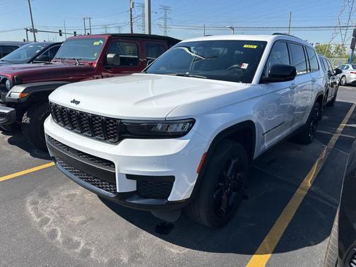 2022 Jeep Grand Cherokee L Altitude