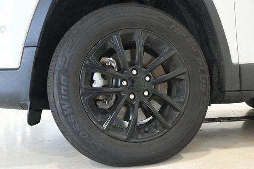 2023 Jeep Cherokee Altitude