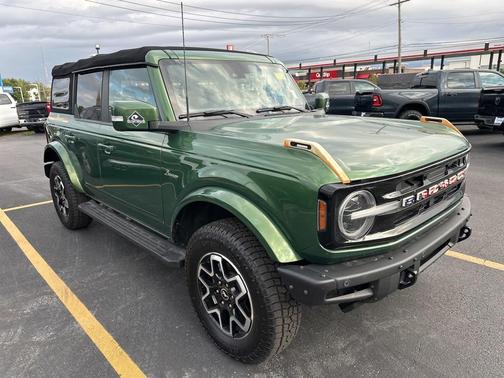 2022 Ford Bronco Outer Banks