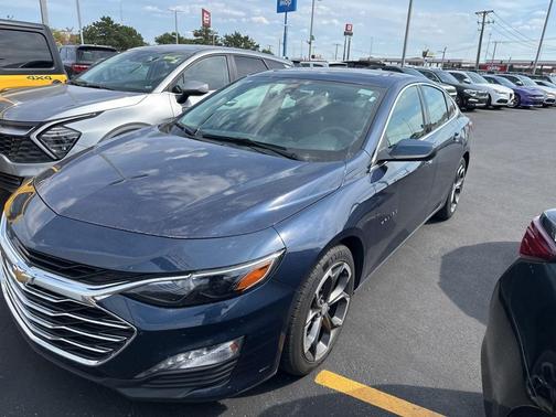 2022 Chevrolet Malibu FWD LT