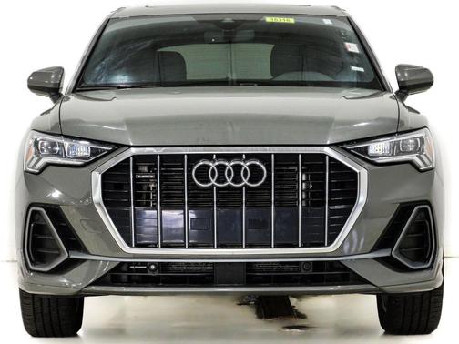 2024 Audi Q3 Premium 45 TFSI S line quattro Tiptronic