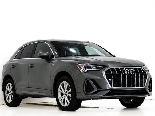 2024 Audi Q3 Premium 45 TFSI S line quattro Tiptronic