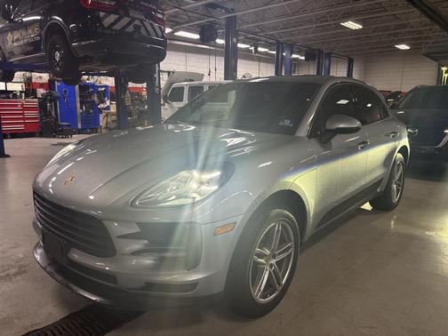 2019 Porsche Macan Base