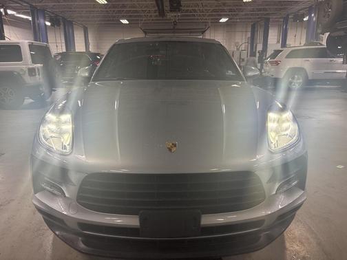 2019 Porsche Macan Base