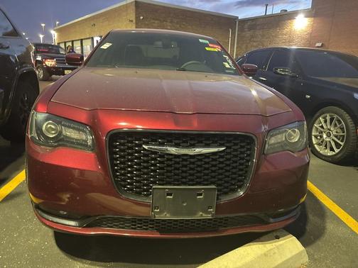 2019 Chrysler 300 S