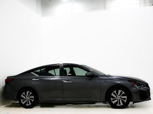 2023 Nissan Altima S FWD