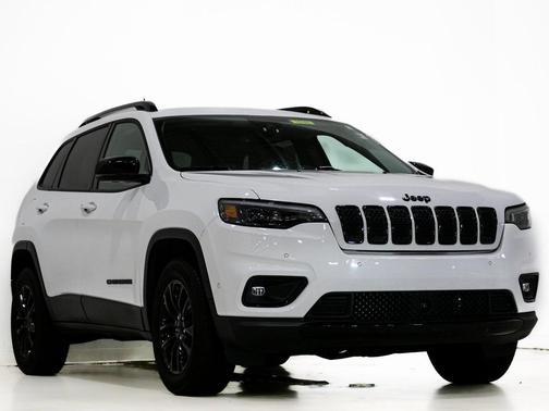 2023 Jeep Cherokee Altitude