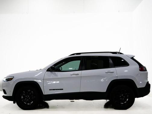 2023 Jeep Cherokee Altitude