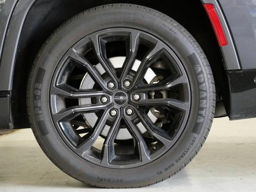 2024 Jeep Grand Wagoneer L Series II 4x4