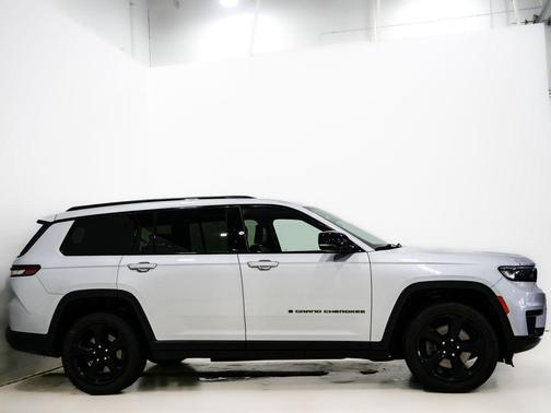 Silver Zynith 2022 Jeep Grand Cherokee L Altitude