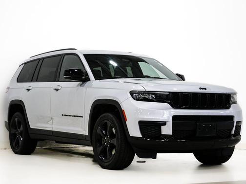 Silver Zynith 2022 Jeep Grand Cherokee L Altitude