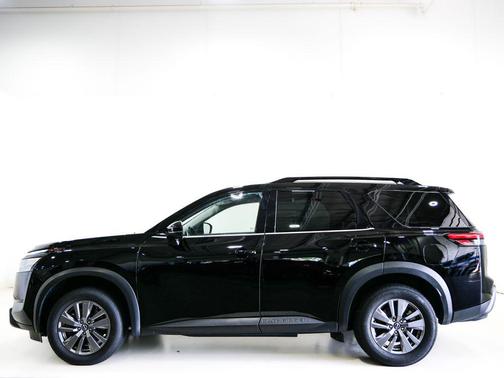 Super Black 2025 Nissan Pathfinder SV FWD