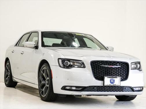 2022 Chrysler 300 S