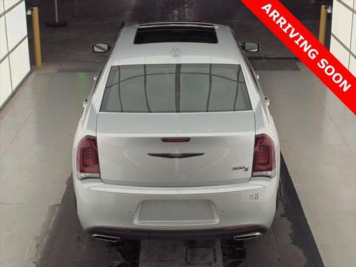 2022 Chrysler 300 S