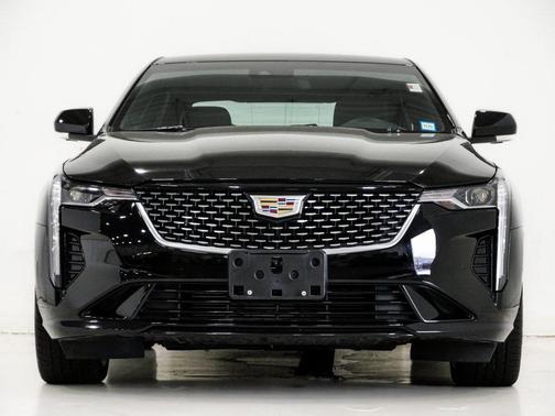 2022 Cadillac CT4 Luxury