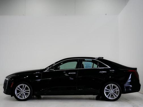 2022 Cadillac CT4 Luxury