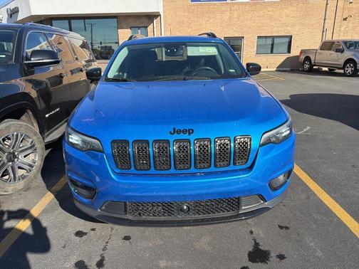 2023 Jeep Cherokee Altitude