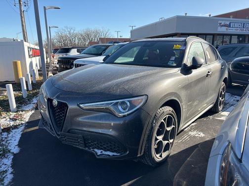 2023 Alfa Romeo Stelvio Sprint AWD