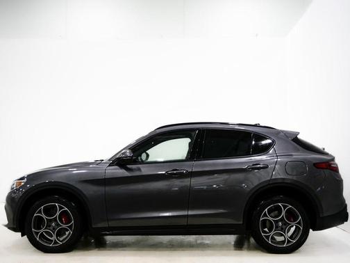 2023 Alfa Romeo Stelvio Sprint AWD