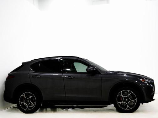 2023 Alfa Romeo Stelvio Sprint AWD