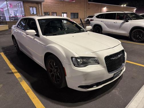 2018 Chrysler 300 S