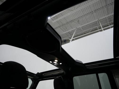 2022 Jeep Wrangler Willys