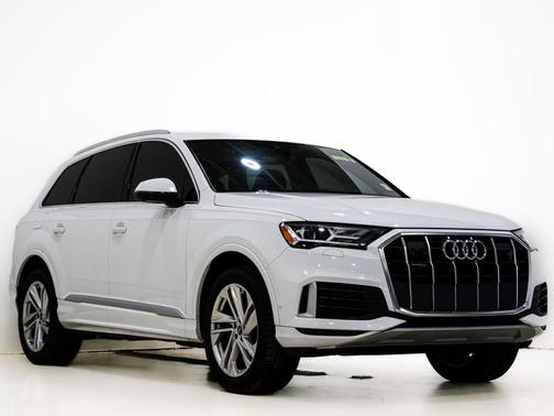 2021 Audi Q7 45 Premium Plus