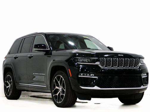 2023 Jeep Grand Cherokee Summit