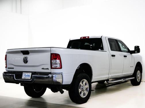 2024 RAM 2500 Big Horn Crew Cab 4x4 8' Box