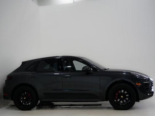 2017 Porsche Macan GTS