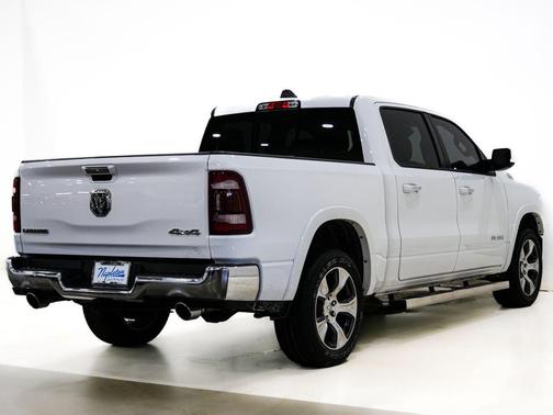 Bright White Clearcoat 2022 RAM 1500 Laramie