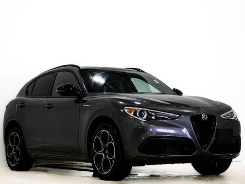 2022 Alfa Romeo Stelvio Ti