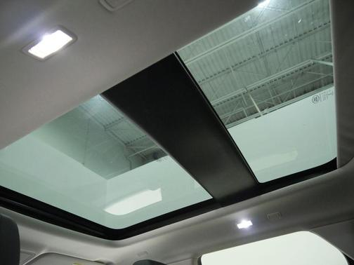 Santorini Black Metallic 2020 Land Rover Range Rover Evoque SE
