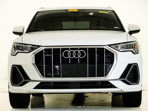 2023 Audi Q3 Premium 45 TFSI S line quattro Tiptronic
