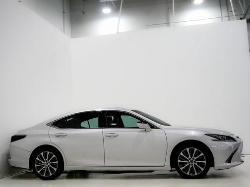 2019 Lexus ES 350 Base