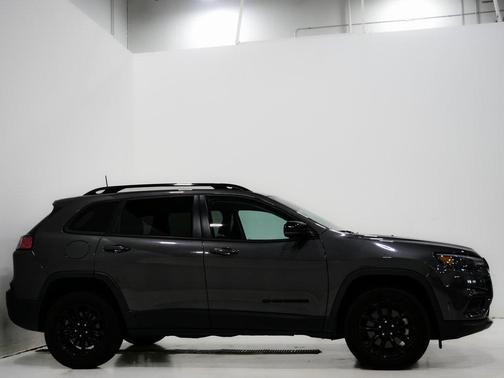 2023 Jeep Cherokee Altitude