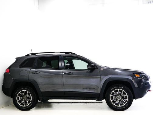 Granite Crystal Metallic Clearcoat 2022 Jeep Cherokee Trailhawk