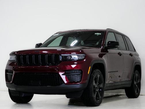 2025 Jeep Grand Cherokee Altitude