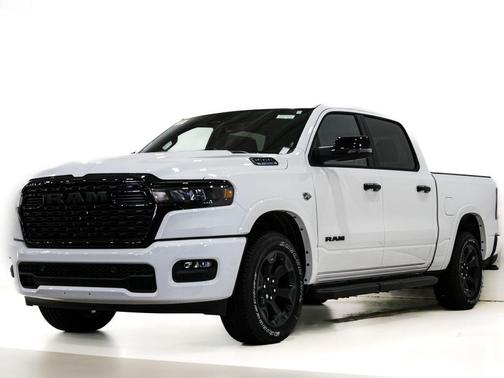 Bright White Clearcoat 2026 RAM 1500 Big Horn/Lone Star