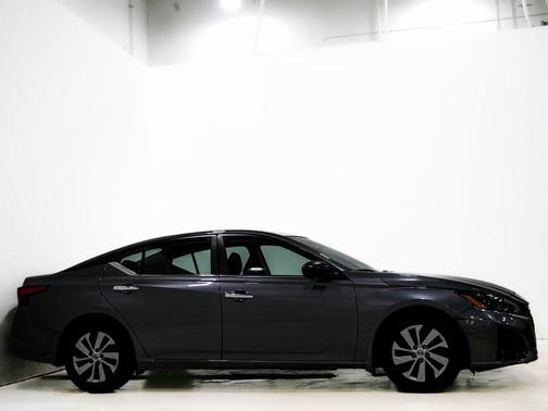 2024 Nissan Altima S FWD
