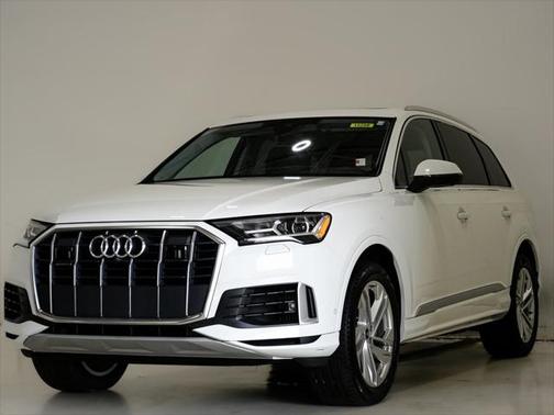 2022 Audi Q7 55 Premium Plus